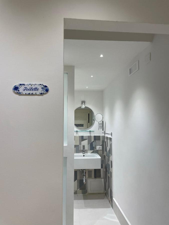 ホテル Centro Citta Basement パレルモ エクステリア 写真